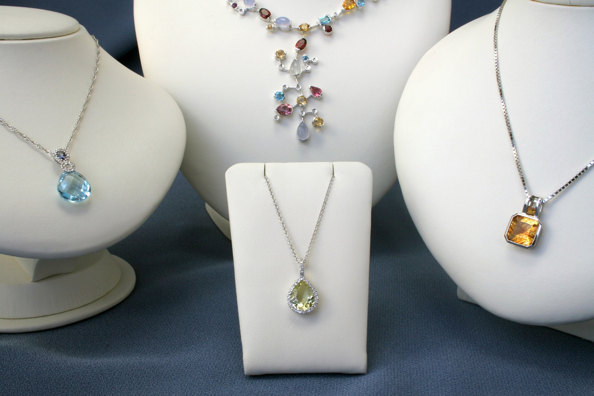 jewelry-gb79049377_1920