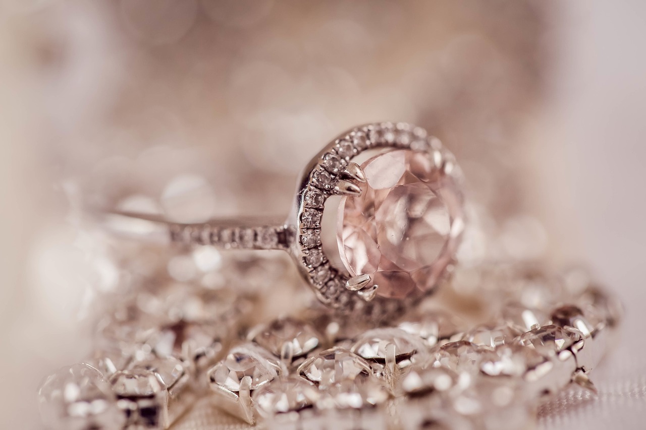 diamond-ring-jewelry-2594307