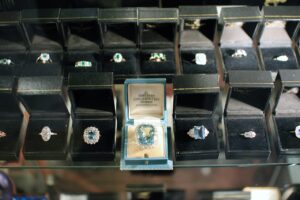 jewellery, jewlry, antique-265143.jpg