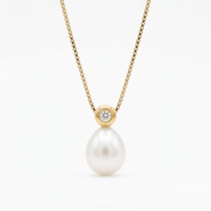 18K Gold Pearl Drop Pendant with Natural Diamond
