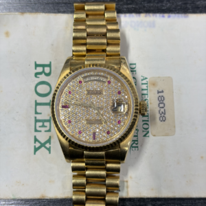 Rolex Day-Date 36 Yellow Gold / Fluted / Champagne Index / President 18038